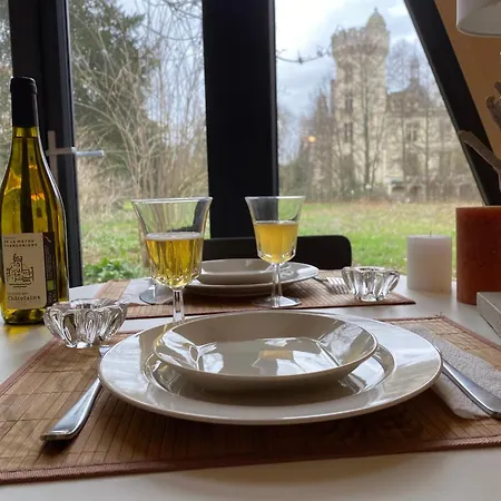 De Rêve Dans Un Château De Conte De Fées Les-Trois-Moutiers